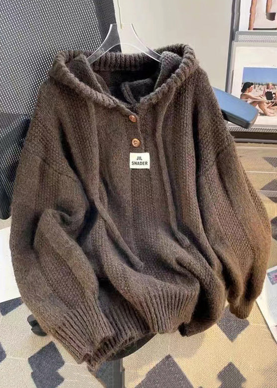 Luźny i wygodny gruby sweter z kapturem, dostępny w wielu kolorach