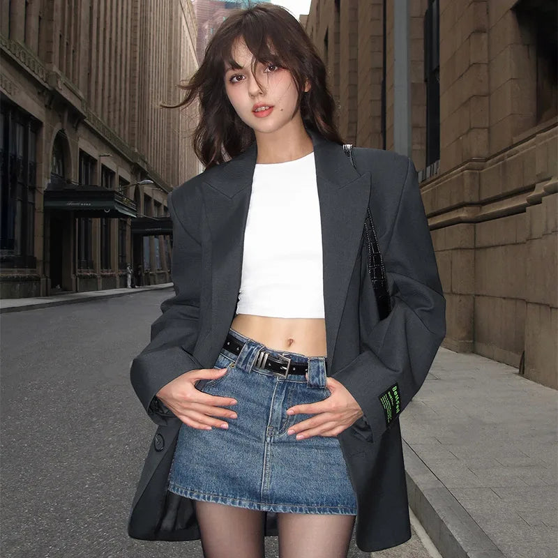 Marynarka Damska Oversize Z Naszywką Na Rękawie | Stylowy Look